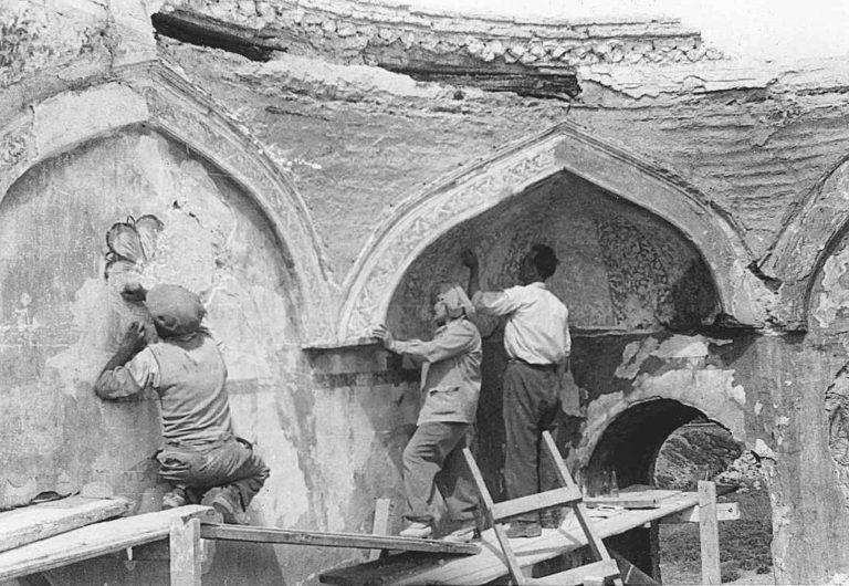 İstanbul Araştırmaları Enstitüsü’nün Arka Oda Toplantıları yeniden başlıyor